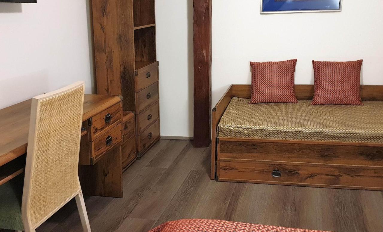 Bunkr Karlstejn Hotel Kültér fotó